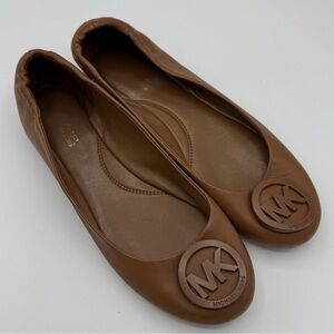 Michael Kors Lindsay Brown Leather Logo Ballet Flats size 7.5 office work luxe